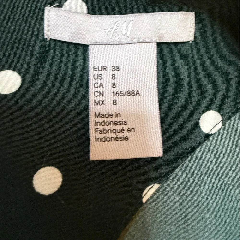 H&M size 8 dark green polka dot long sleeve midi dress - Picture 5 of 6